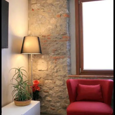 Apartment Borc Dai Cucs Faedis